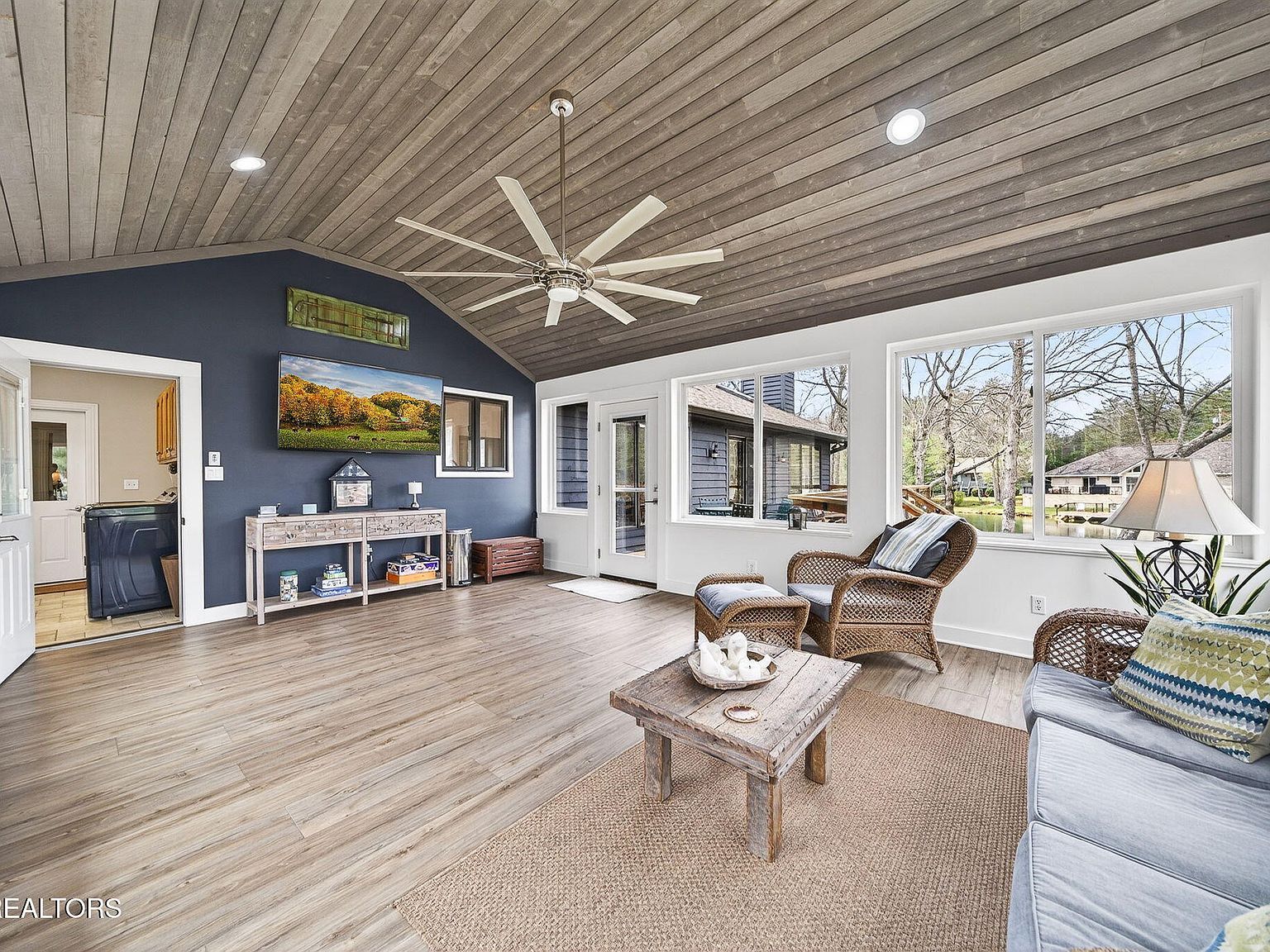 12 Edinburgh Ter Fairfield Glade, TN 38558  | Single Family