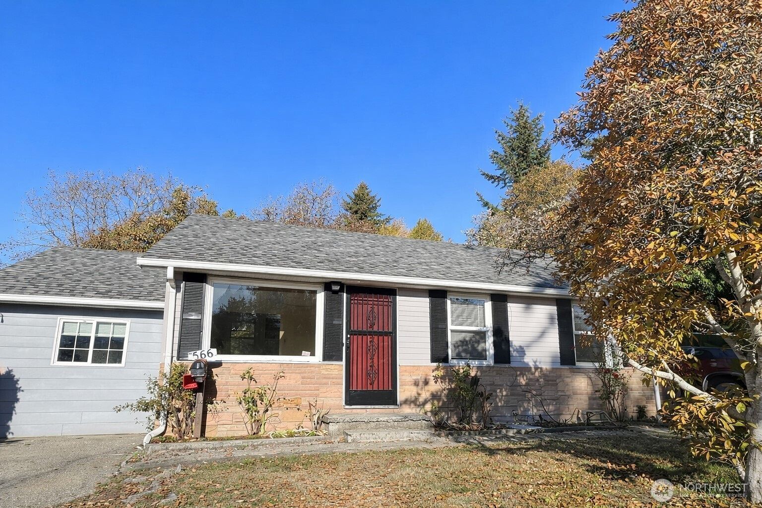 566 Bronson Way NE Renton, WA 98056 | Single Family