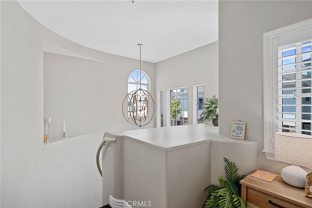 18723 Chapel Ln Huntington Beach, CA 92646  | Single Family