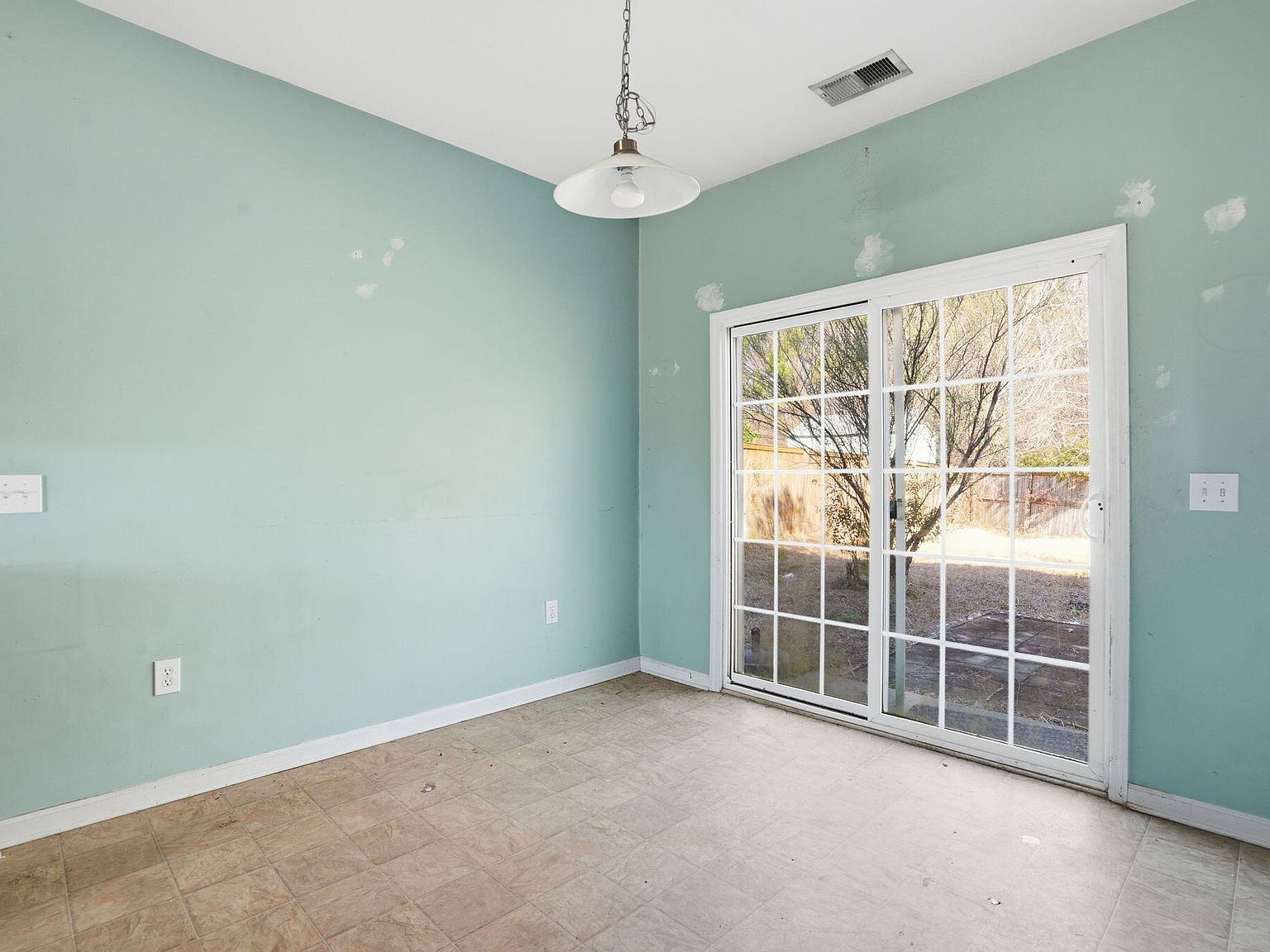 545 English Oak Cir Moncks Corner, SC 29461  | Single Family