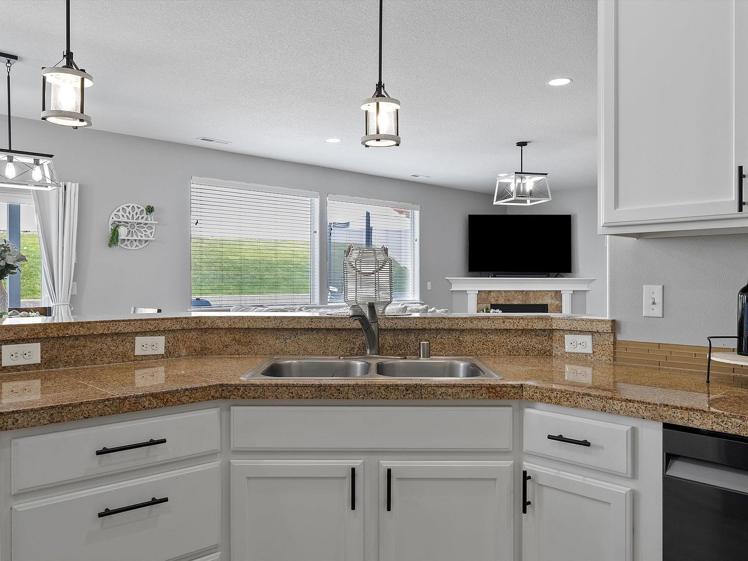 1140 W Edison St Connell, WA 99326  | Single Family