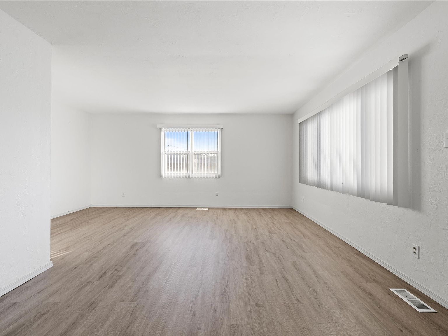 494 S 38th Ave West Richland, WA 99353  | Single Family