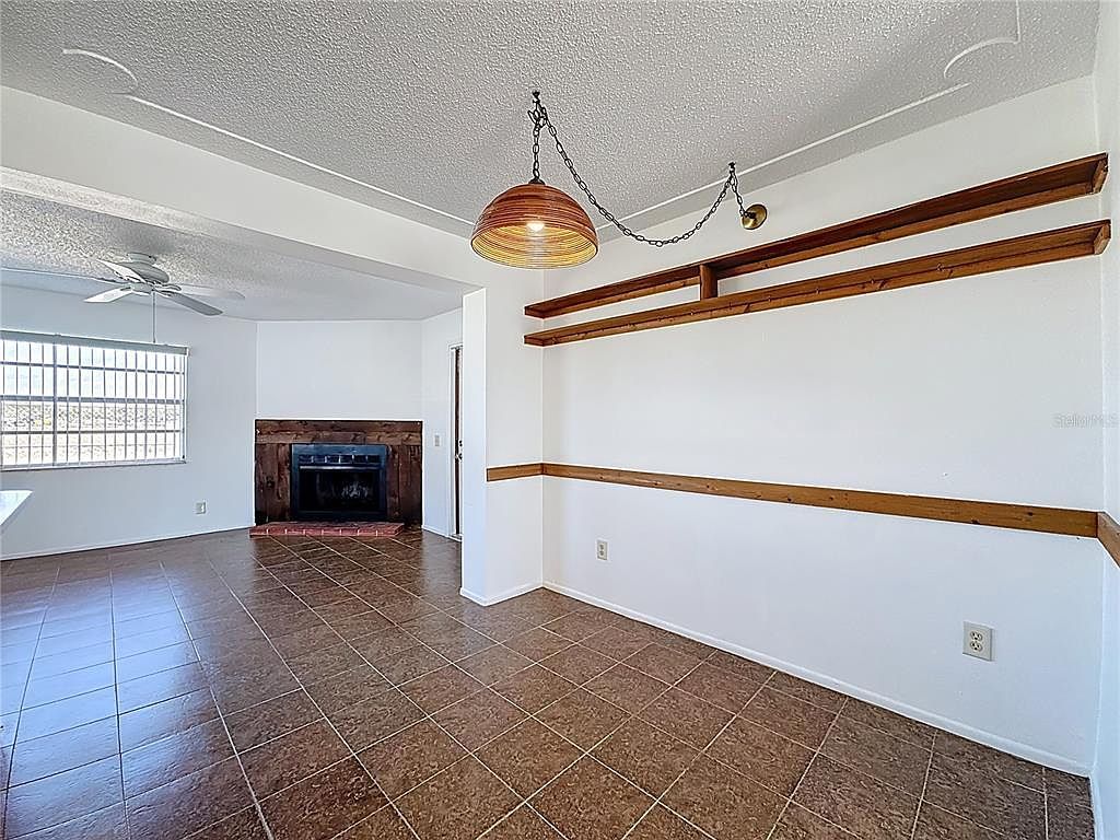 637 Michigan Dr N Venice, FL 34293  | Single Family