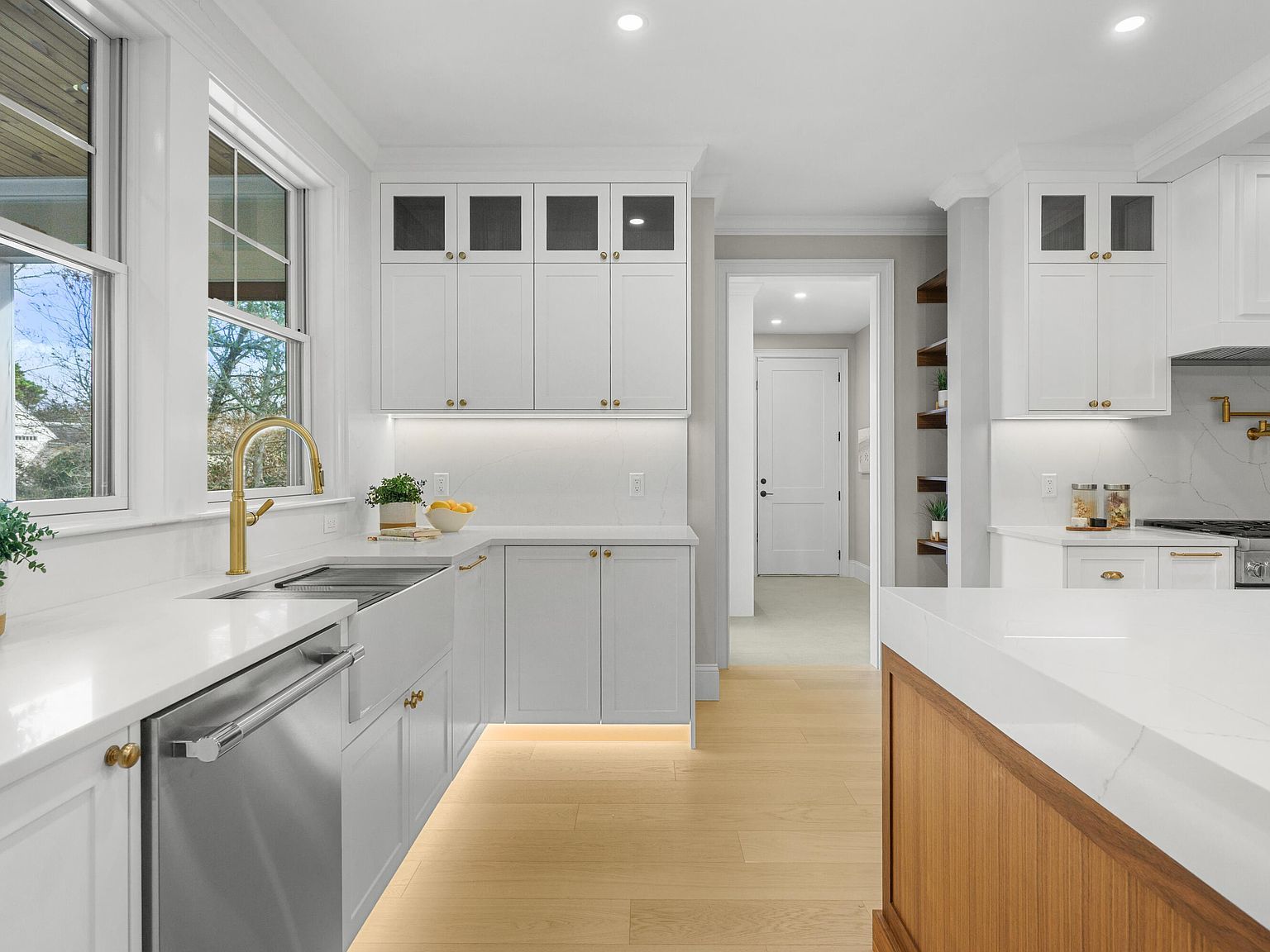 83 Old Mail Rd North Chatham, MA 02650  | Single Family