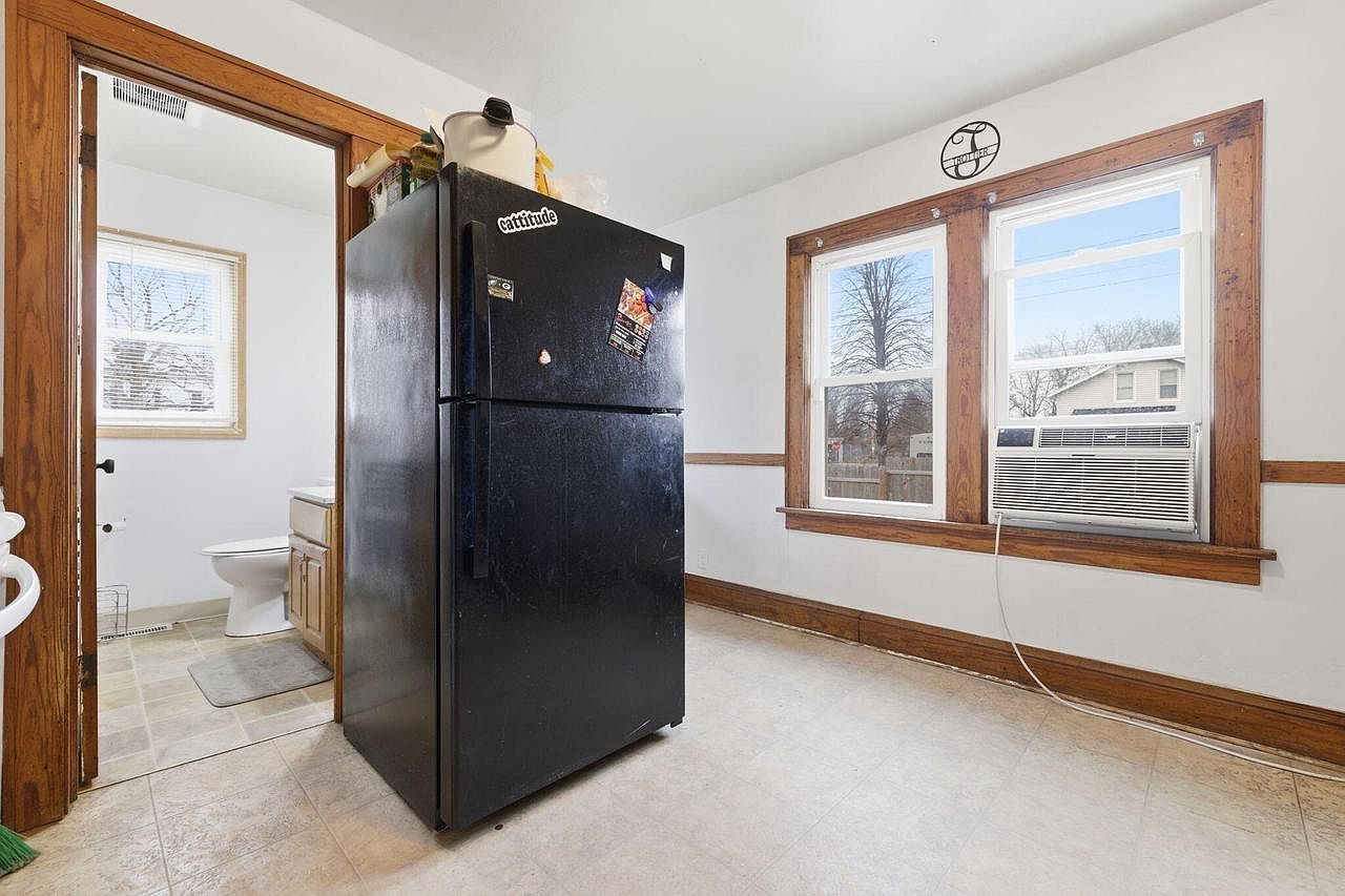 4005 14th Ave Kenosha, WI 53140 | Single Family