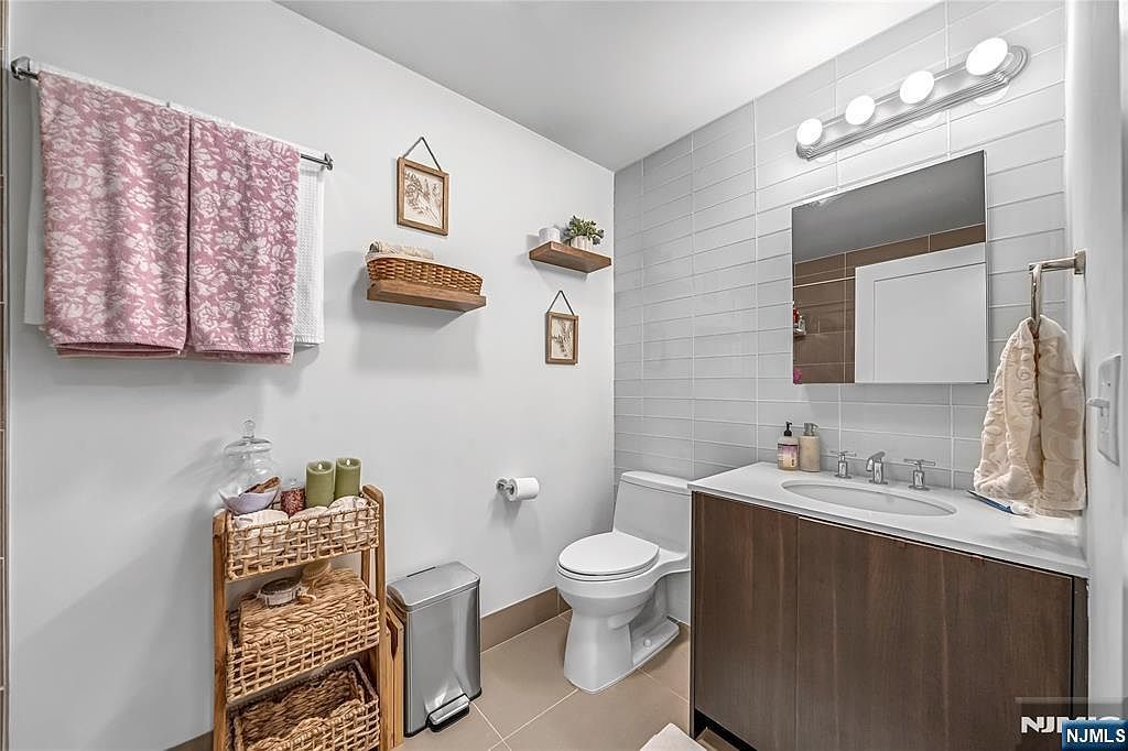 201 Marin Blvd #8080 Jersey City, NJ 07302  | Condominium