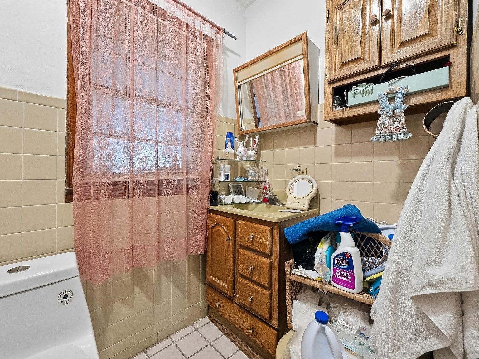 37 Raritan Rd Linden, NJ 07036  | Single Family