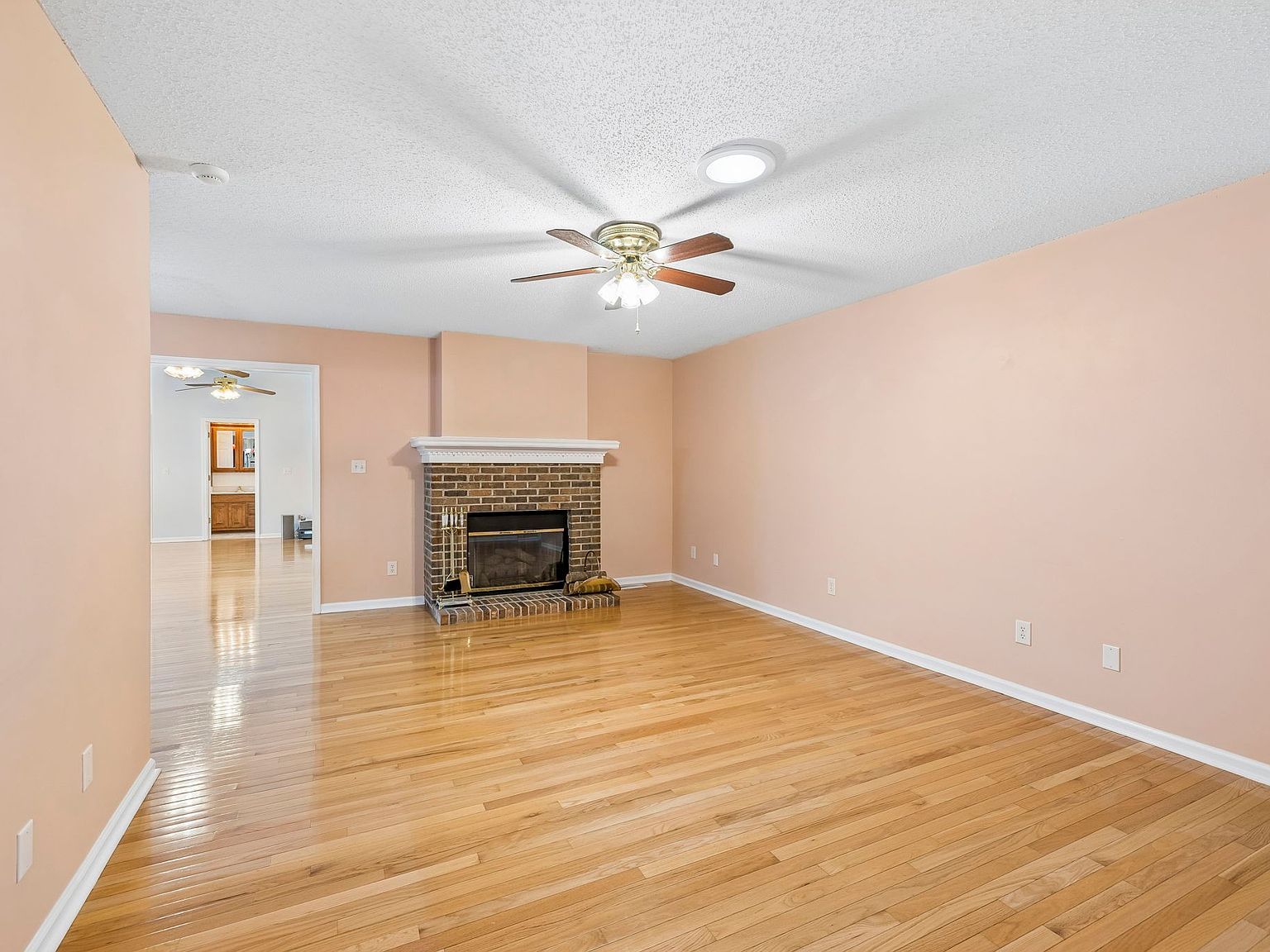 2531 Zion Rd Columbia, TN 38401  | Single Family