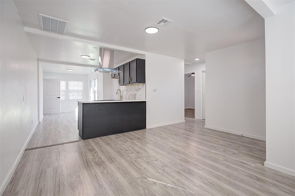 1311 SE 39th St Oklahoma City, OK 73129  | Single Family