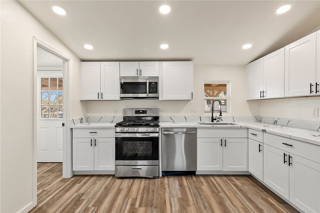 1405 E Pearl Cir Fort Mohave, AZ 86426 | New build