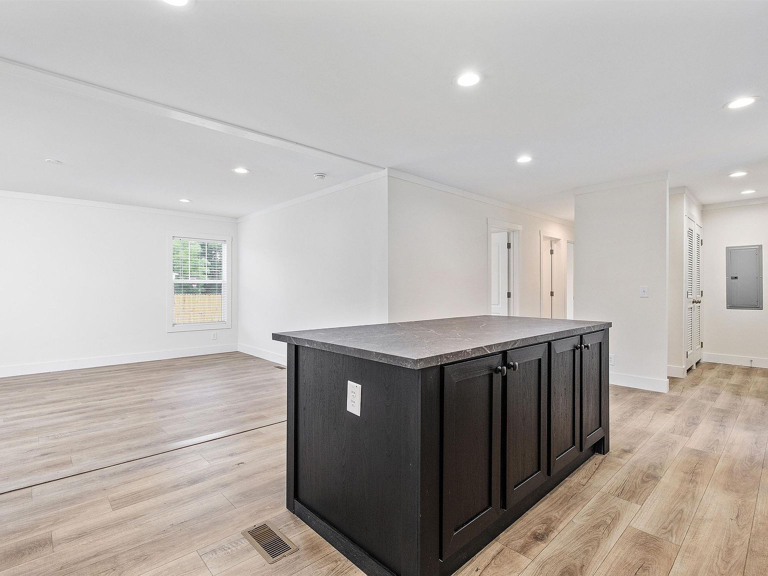 2016 Pint Cir Longs, SC 29568 | New build