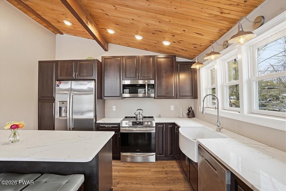 1096 Aquarius Dr Lake Ariel, PA 18436 | Single Family