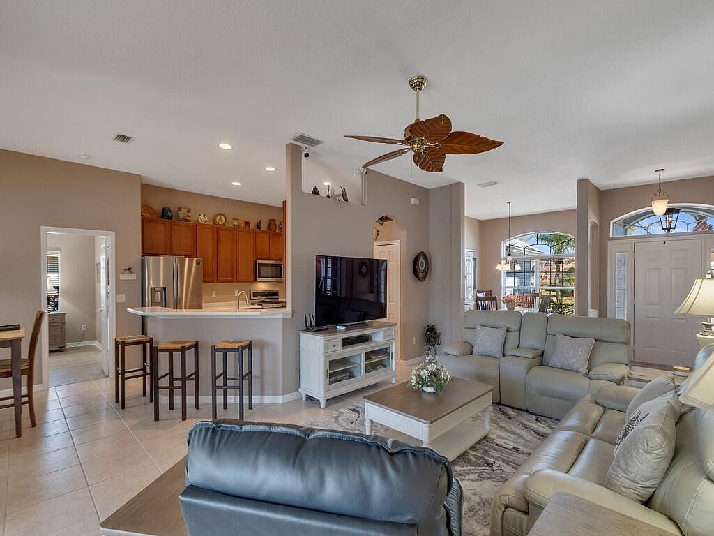 431 W Temple Ct SW Vero Beach, FL 32968 | Single Family