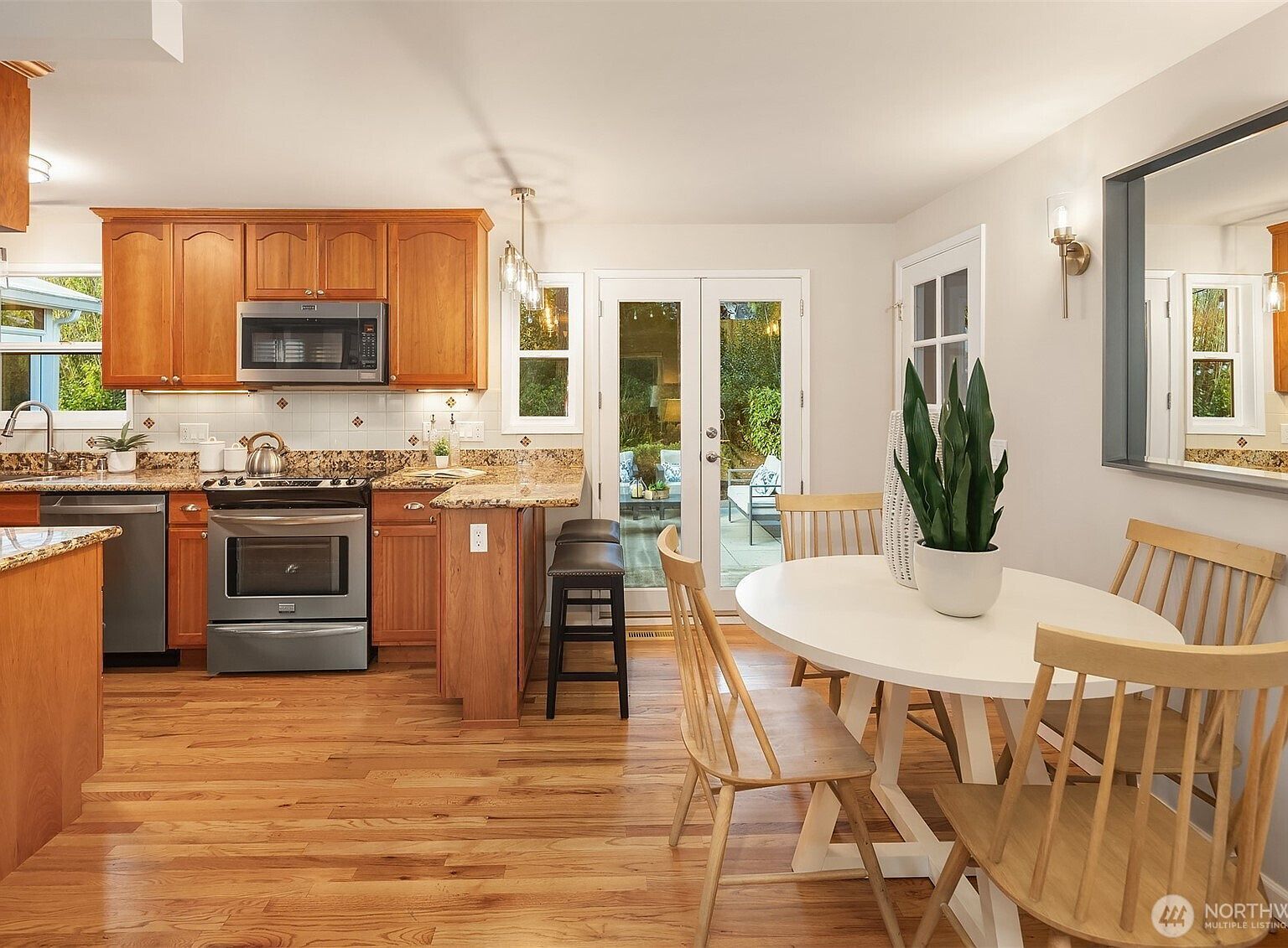 16042 Lake Hills Blvd Bellevue, WA 98008 | Single Family