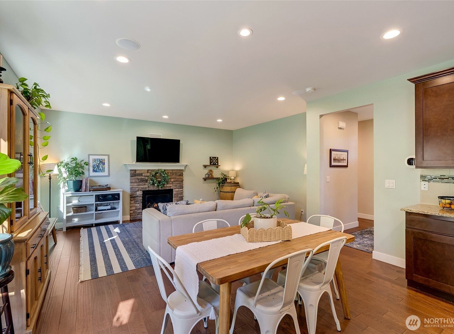 18916 10th Dr SE Bothell, WA 98012 | Single Family