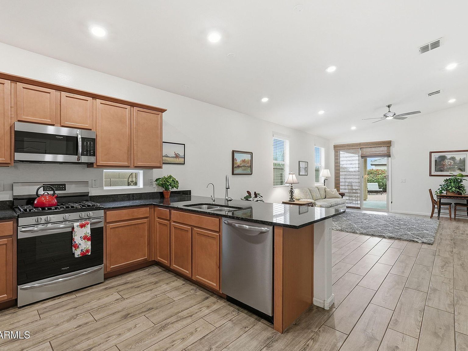 7648 S Thimble Peak Gold Canyon, AZ 85118  | Single Family