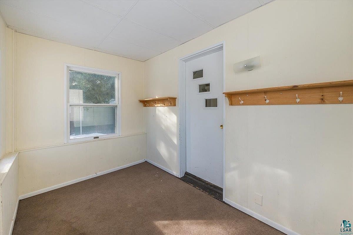 2417 John Ave Superior, WI 54880  | Single Family