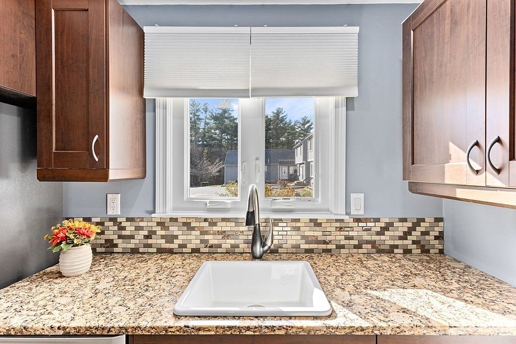 663 Wareham St APT 6 Middleboro, MA 02346 | Condominium