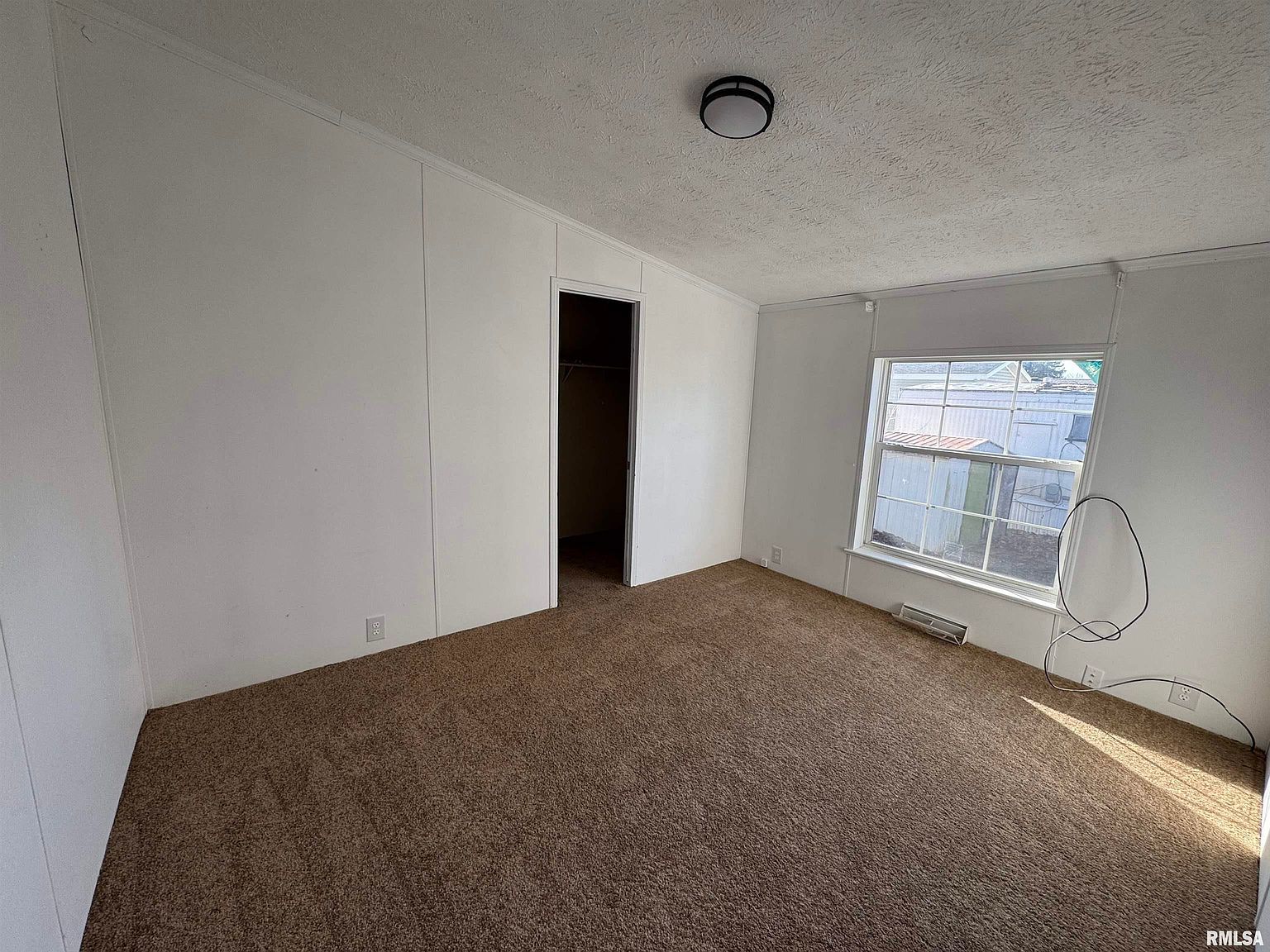 151 Pinewood Est Chillicothe, IL 61523  | New build