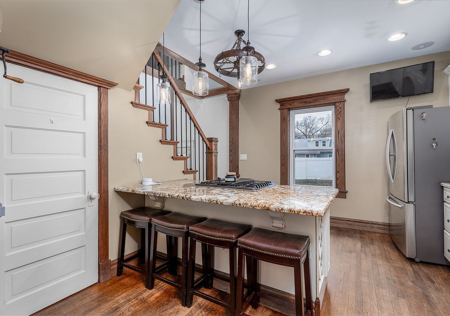 909 Congress St Ottawa, IL 61350 | Single Family