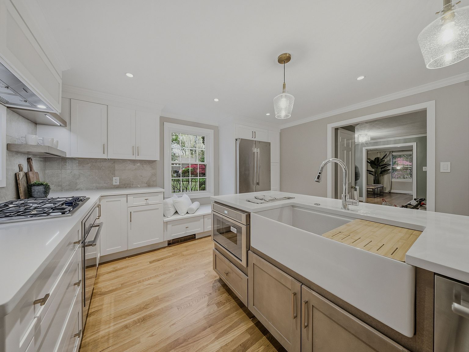 55 Sunny Reach Dr West Hartford, CT 06117  | Single Family