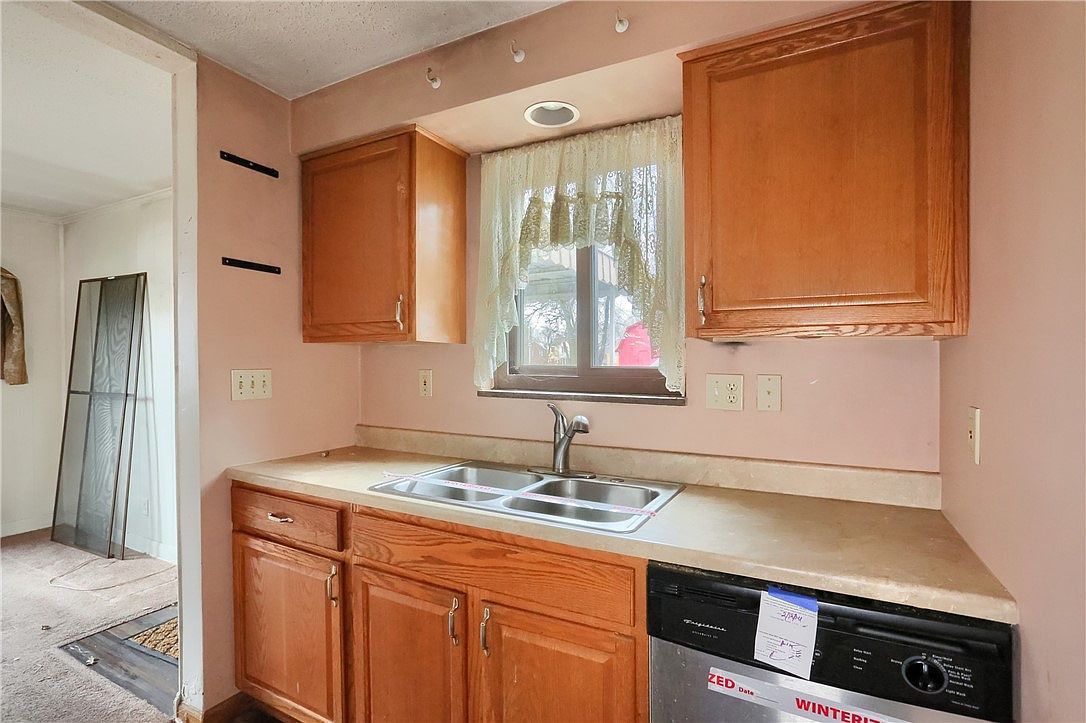 1275 Balmoral Dr Pittsburgh, PA 15237 | Single Family