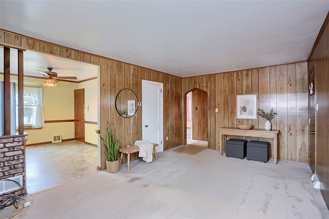 315 South Dr Valencia, PA 16059  | Single Family