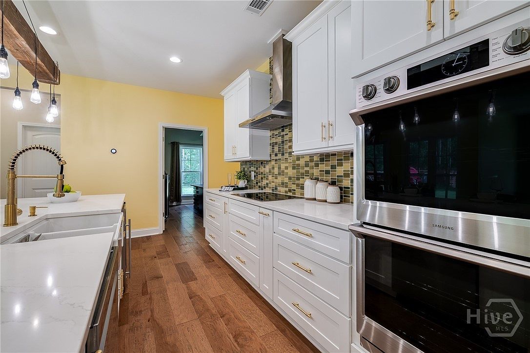 182 Old River Rd Bloomingdale, GA 31302  | Single Family