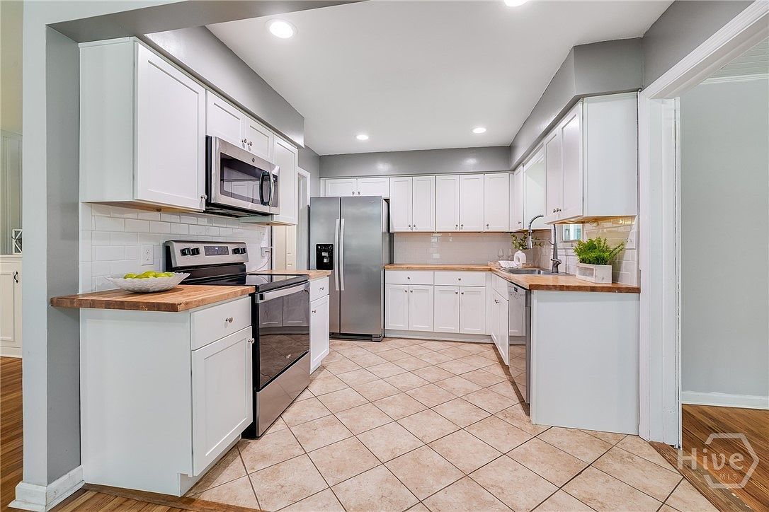 4 Hopecrest Ave Savannah, GA 31406  | Single Family