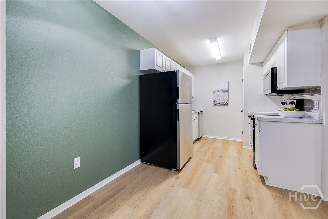 401 N Cromwell Rd #T-5 Savannah, GA 31410  | Condominium