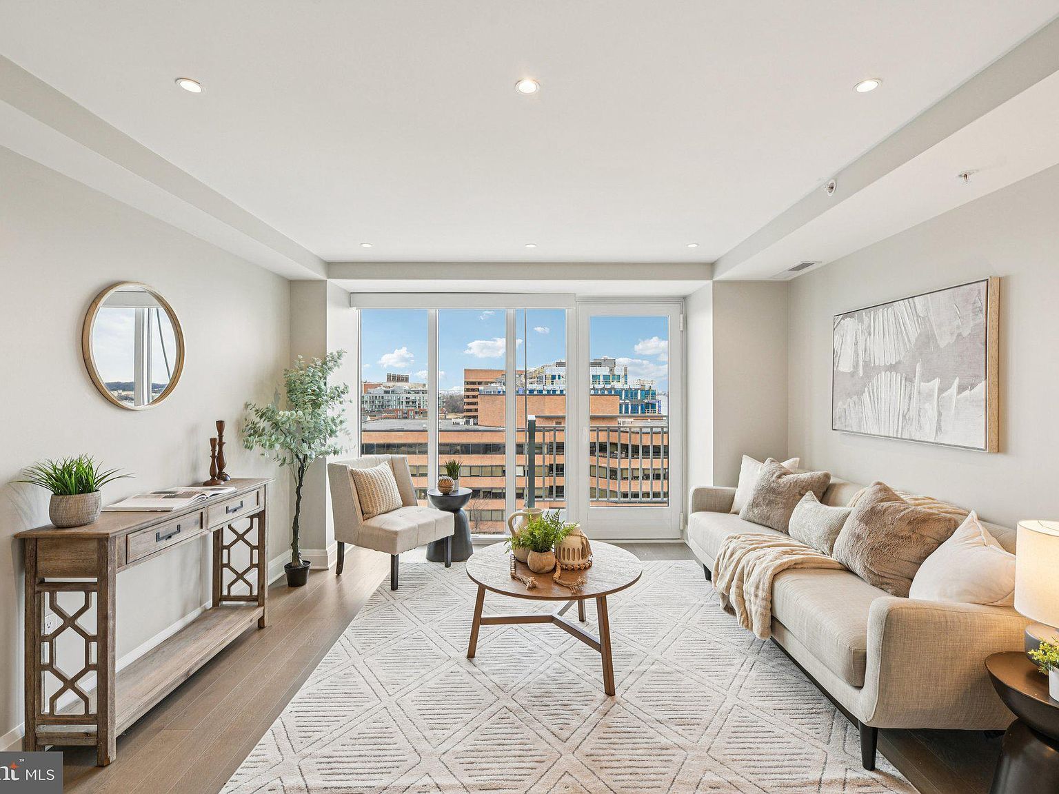 925 N Fairfax St #908 Alexandria, VA 22314 | Condominium