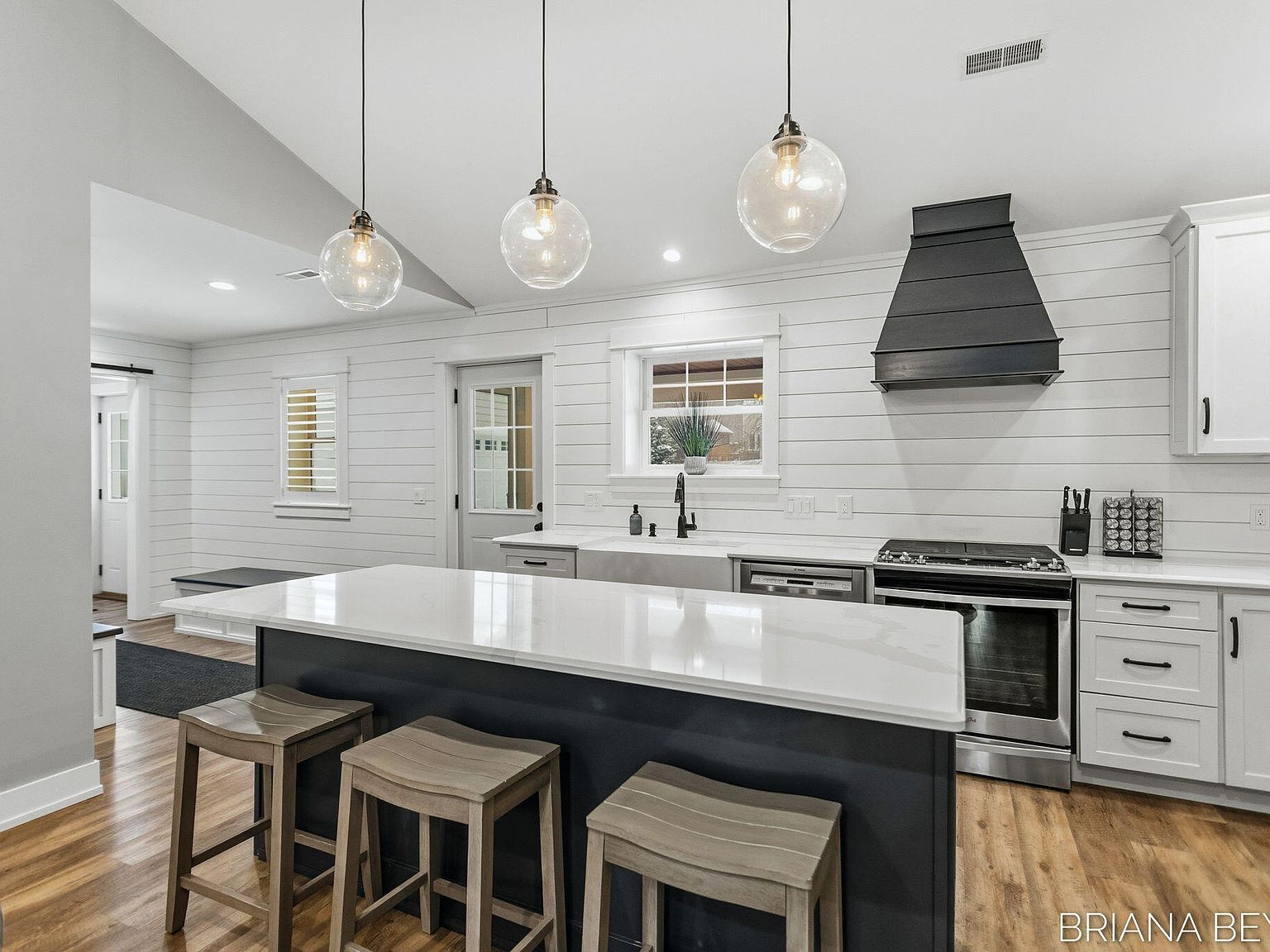 6541 145th Ave Holland, MI 49423 | Single Family