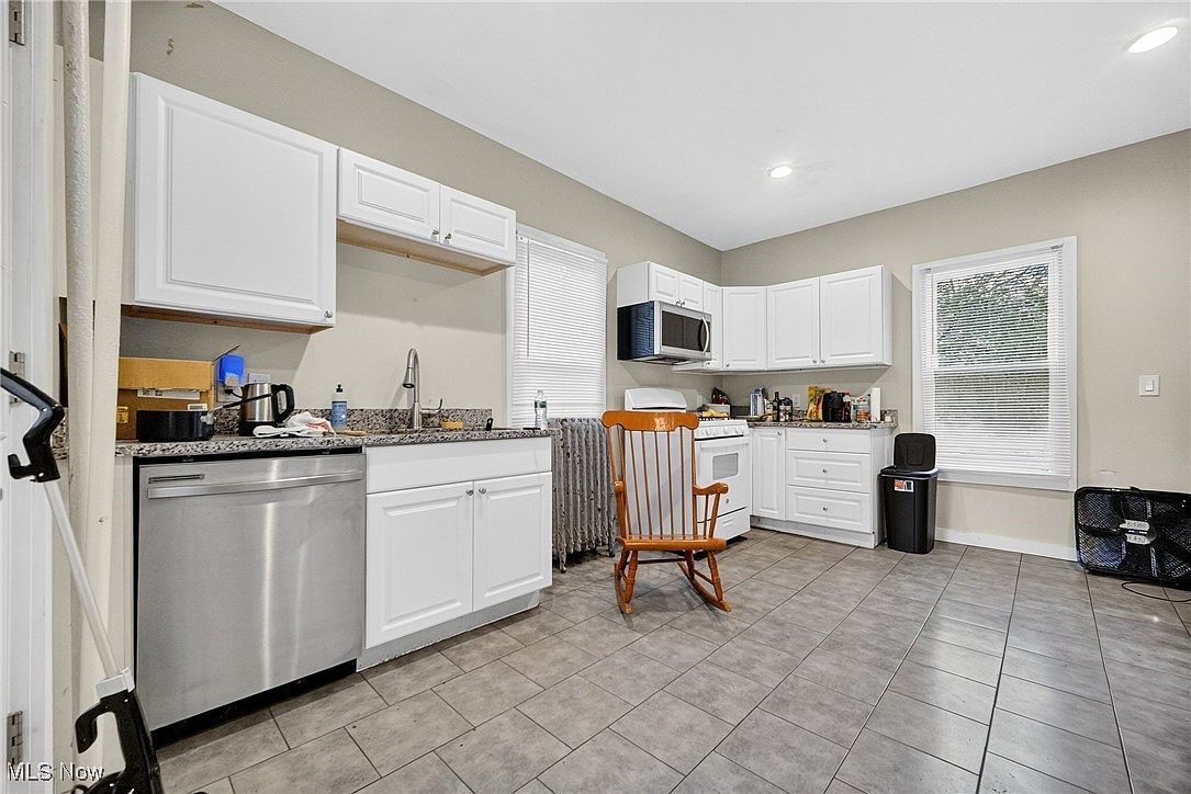 123 S Professor St Oberlin, OH 44074 | Single Family