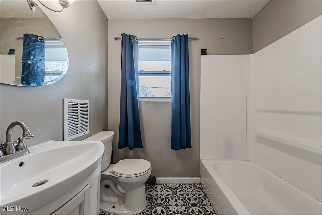 6505 Flowerdale Ave Cleveland, OH 44144 | Single Family