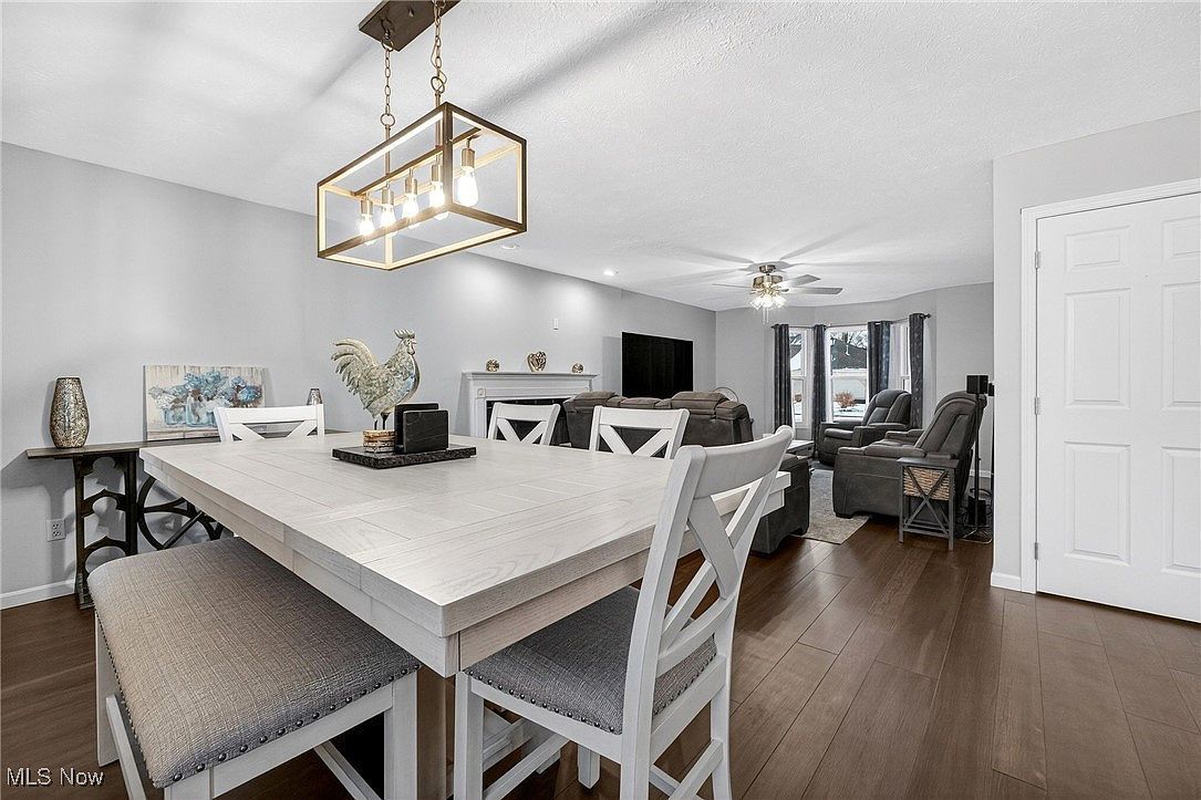 100 Pembridge Ct Sheffield Lake, OH 44054  | Single Family