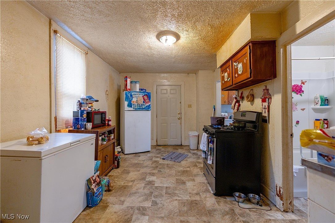 1316 4th St NE Canton, OH 44704 | Single Family