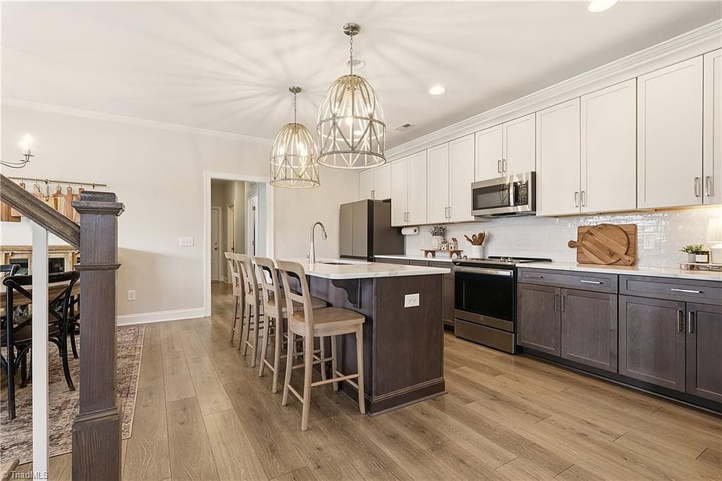 1720 Eastover Dr Kernersville, NC 27284  | Single Family