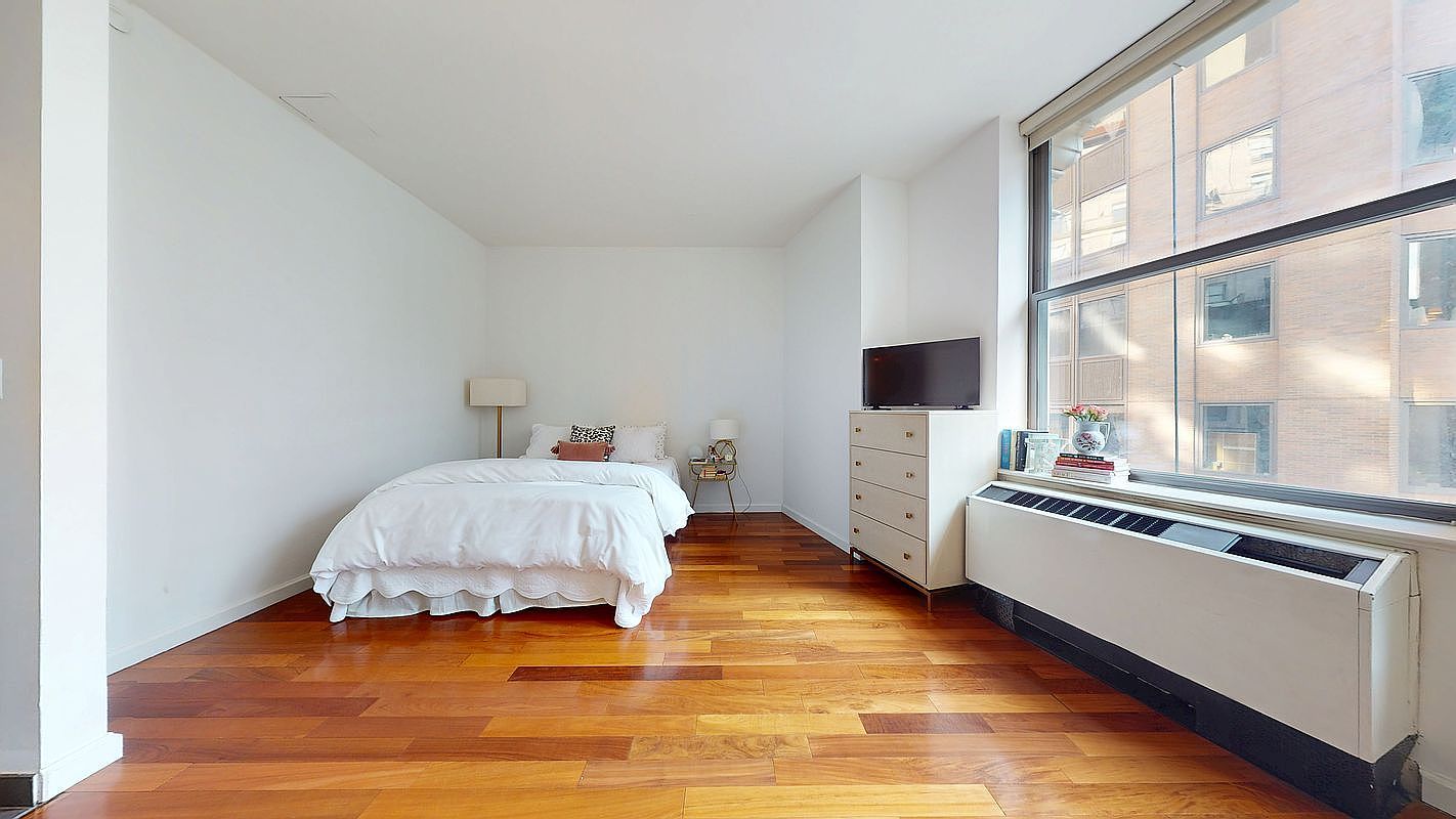 1 Wall Street Ct #Penthouse 04 New York, NY 10005  | Condominium