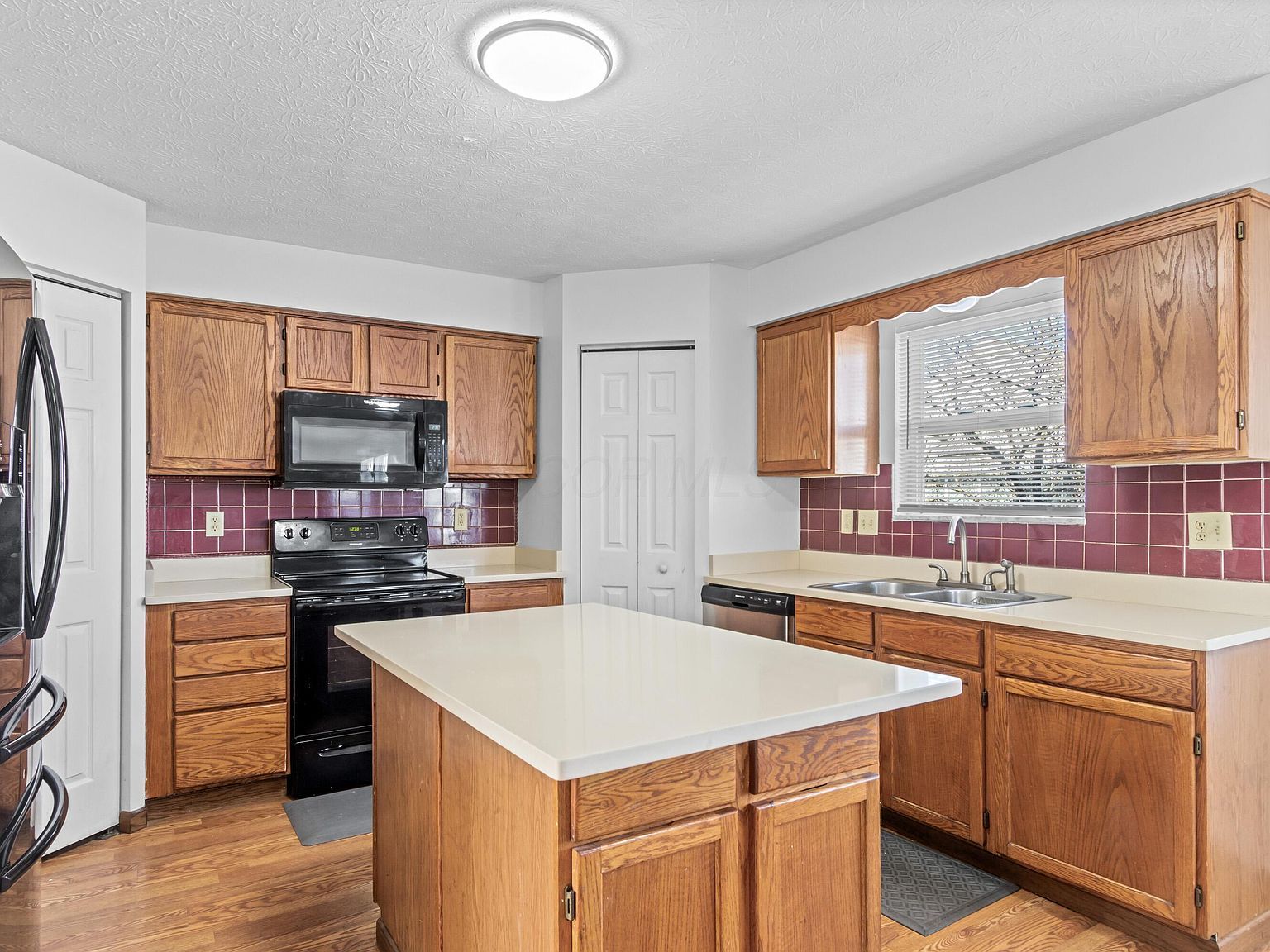 2912 Ironstone Dr Columbus, OH 43231  | Single Family