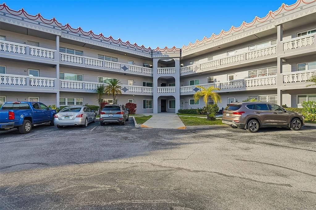 2294 Swedish Dr APT 8 Clearwater, FL 33763  | Condominium