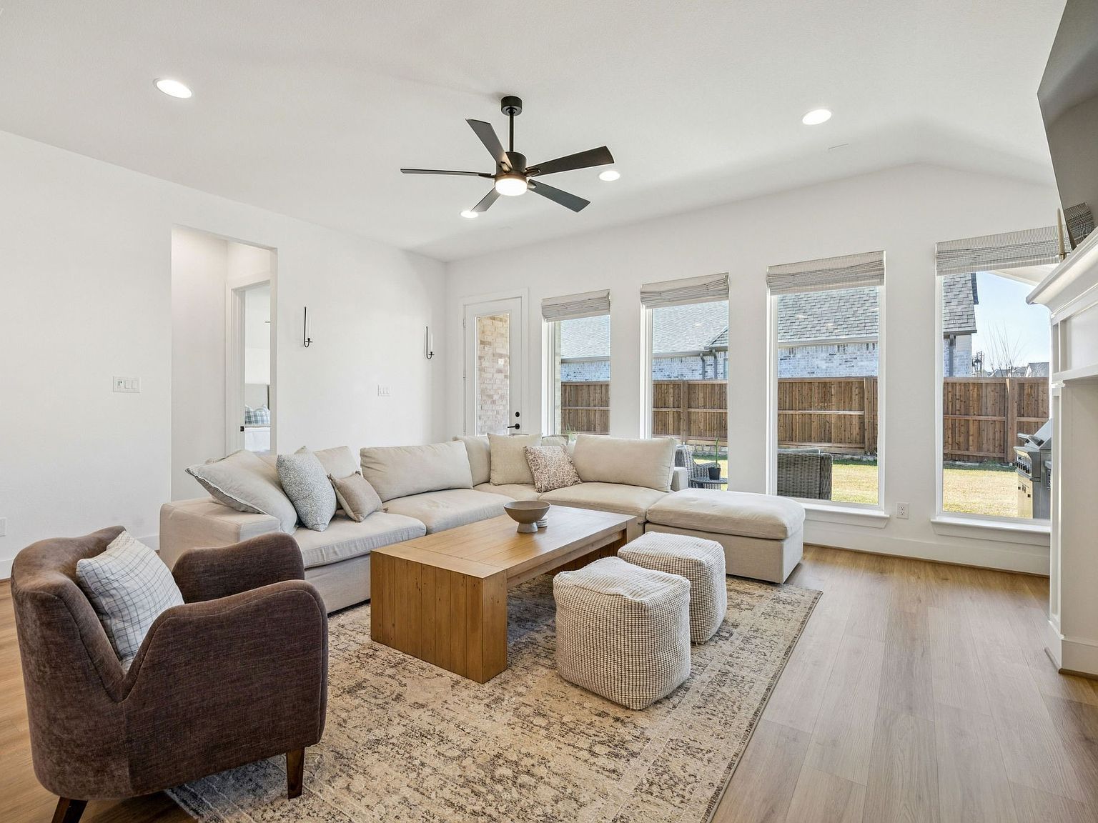 2100 Pleasant Run Ln Fort Worth, TX 76008  | Single Family