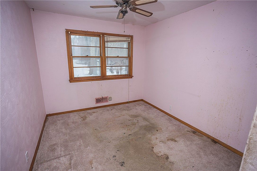 921 Lynn Dr Effingham, IL 62401 | Single Family