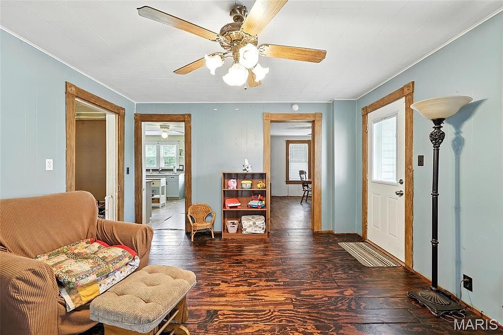 595 Highway 61 Bloomsdale, MO 63627  | Single Family