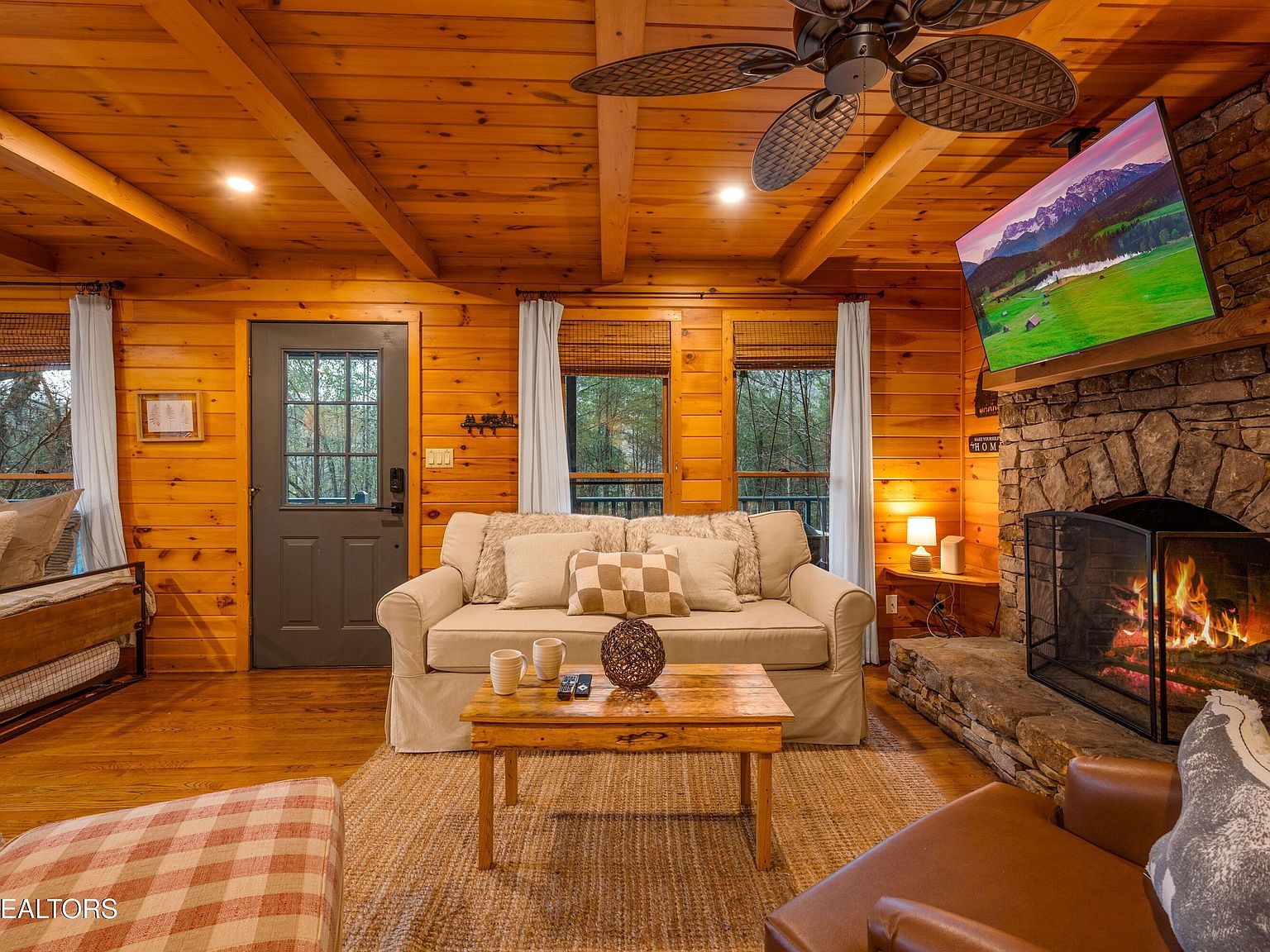 3956 Millers Ridge Way Pigeon Forge, TN 37862 | Single Family