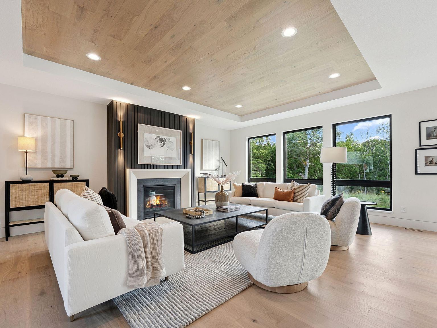 713 Ensconced Way Chaska, MN 55318  | Single Family