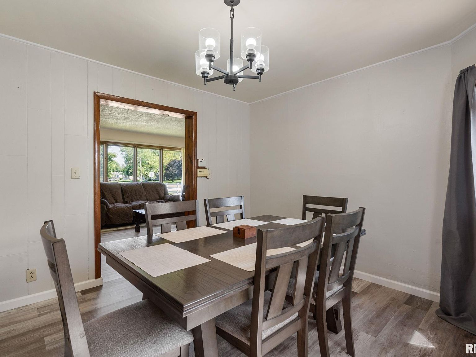 1324 13th Ave N Clinton, IA 52732  | Single Family