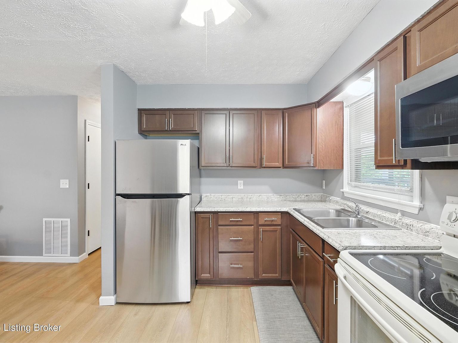 416 Franklin Ave Elizabethtown, KY 42701  | Single Family