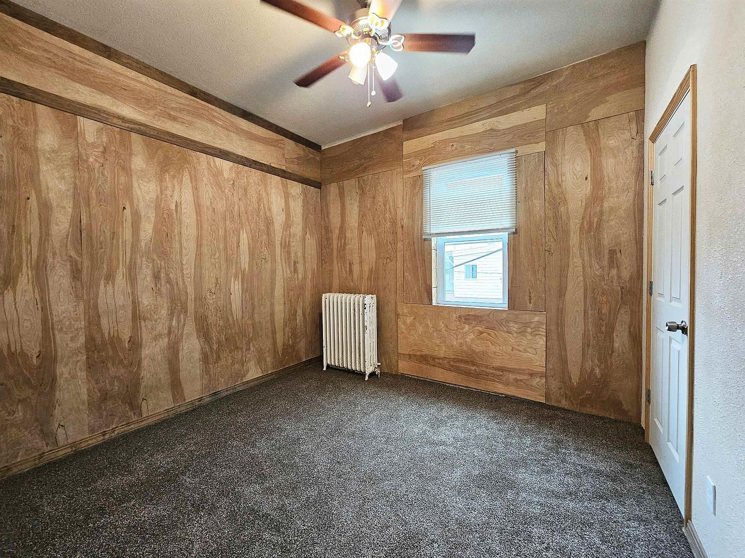 221 Center St Elgin, IA 52141 | Multi Family