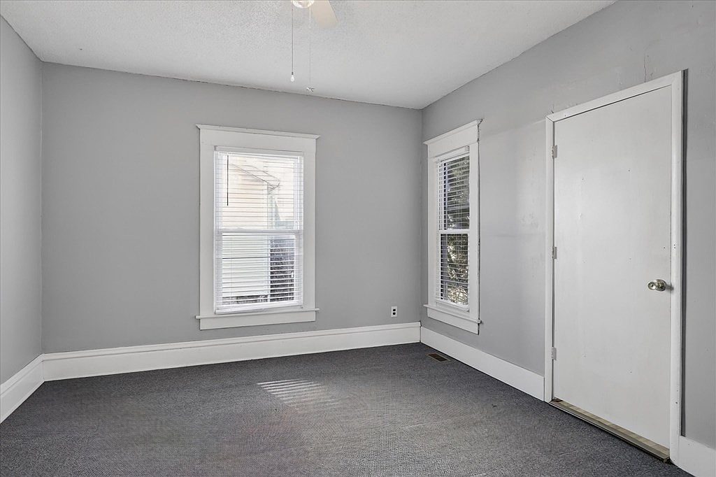 4 Maple St Jeffersonville, OH 43128  | Single Family