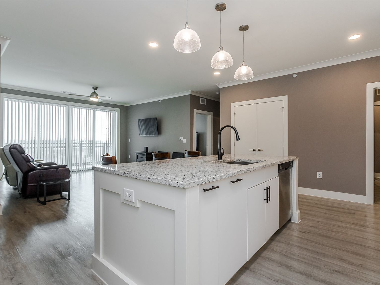 3517 Windhaven Pkwy #2404 The Colony, TX 75056  | Condominium